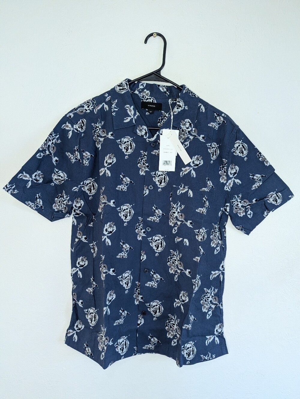 NWT Vince Ikat Floral Print Cabana Button Up Short Sleeve Shirt Men's Size S